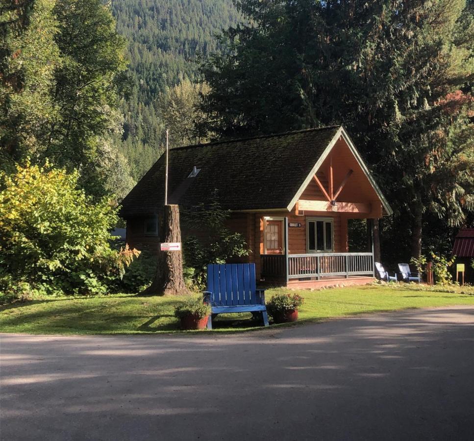 Revelstoke Rv & Cabin Resort 외부 사진