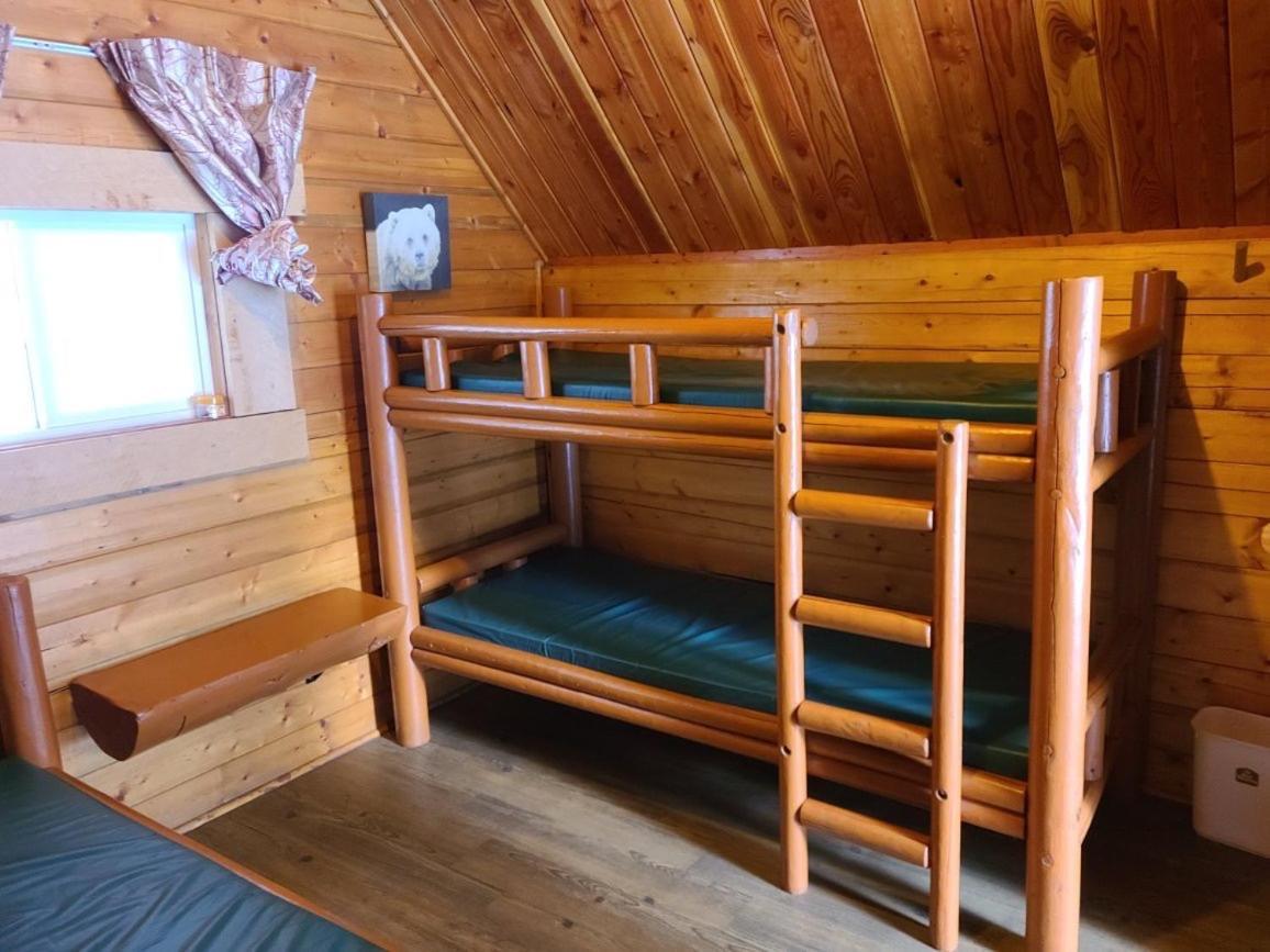 Revelstoke Rv & Cabin Resort 외부 사진